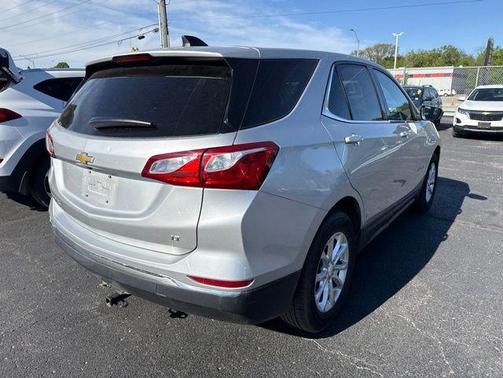Silver Ice Metallic 2020 Chevrolet Equinox 1LT