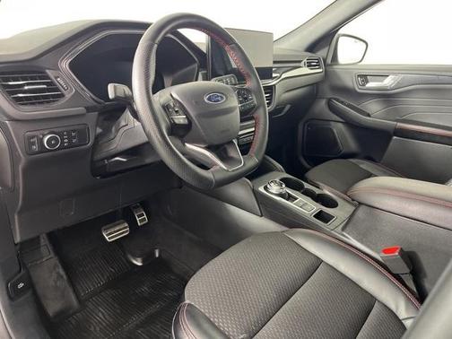 2024 Ford Escape ST-Line Elite