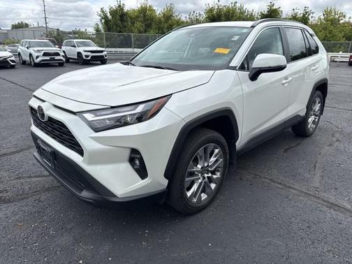 2022 Toyota RAV4 XLE Premium