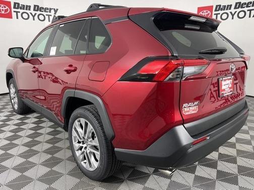 2025 Toyota RAV4 XLE Premium