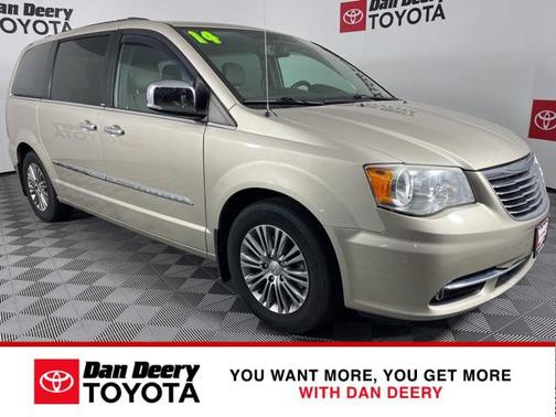 2014 Chrysler Town & Country Touring-L