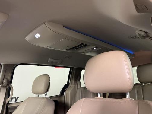 2014 Chrysler Town & Country Touring-L