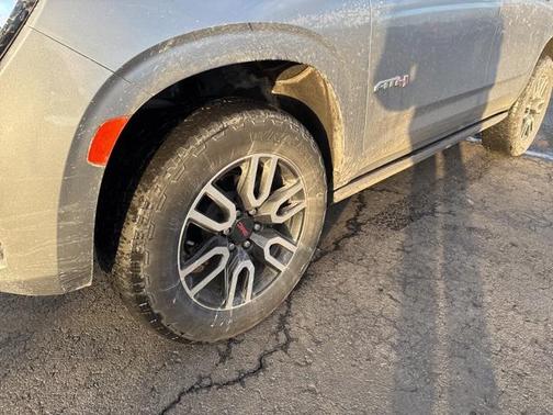 2023 GMC Yukon 4WD AT4