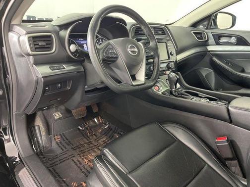Super Black 2023 Nissan Maxima SL