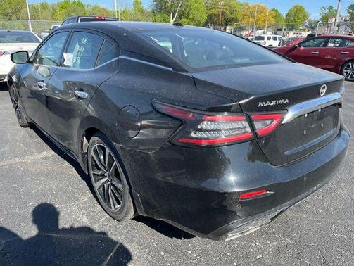 Super Black 2023 Nissan Maxima SL
