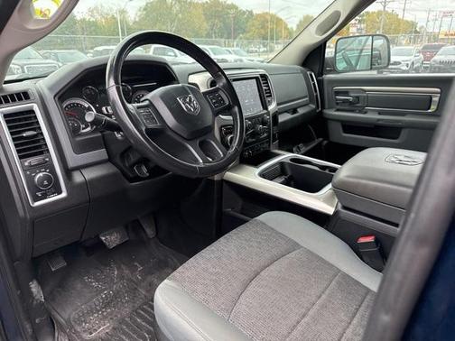 2019 RAM 1500 SLT