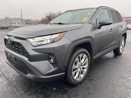 2023 Toyota RAV4 XLE Premium