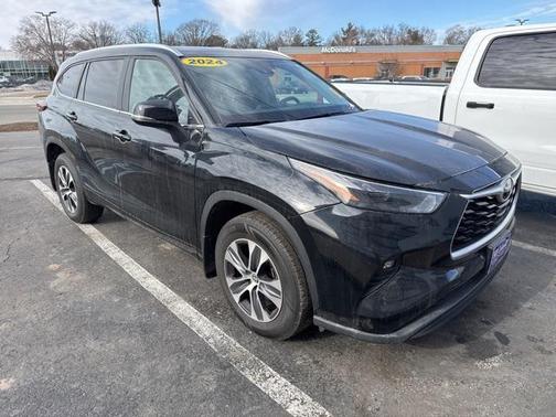 2024 Toyota Highlander XLE