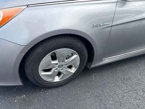 Hyper Silver Metallic 2012 Hyundai SONATA Hybrid Base
