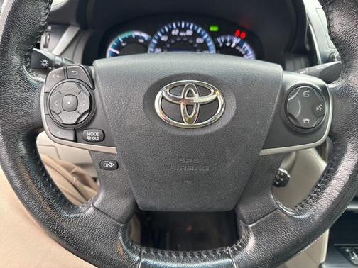 2012 Toyota Camry Hybrid XLE