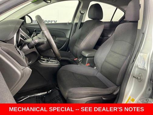 Silver Ice Metallic 2014 Chevrolet Cruze 1LT