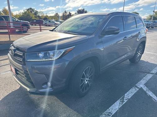2018 Toyota Highlander SE