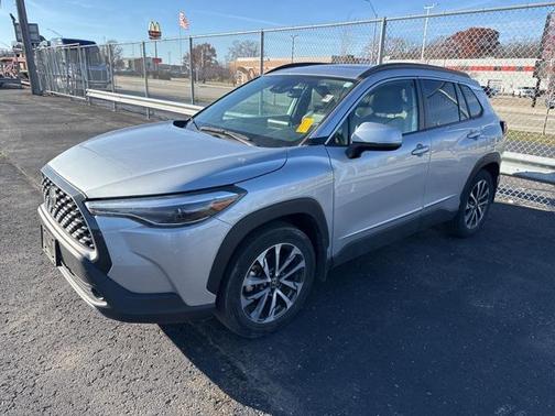 2022 Toyota Corolla Cross XLE