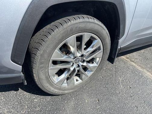 Silver Sky Metallic 2019 Toyota RAV4 Limited