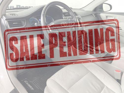 2017 Toyota Camry Hybrid XLE