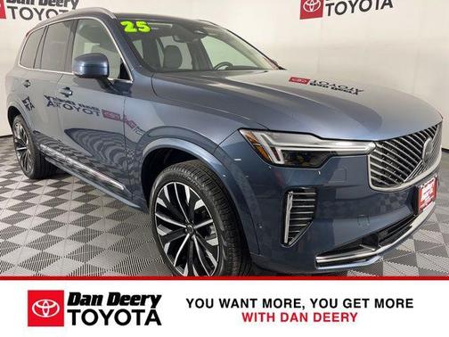 2025 Volvo XC90 B6 Plus 7-Seater