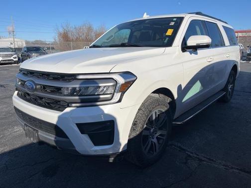 2022 Ford Expedition Max XLT