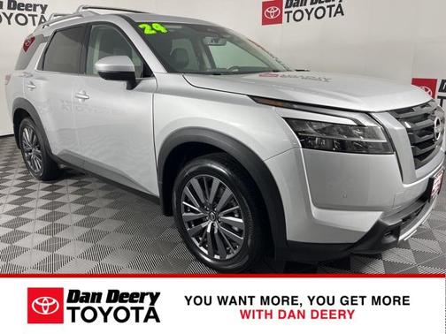 2024 Nissan Pathfinder SL 4WD