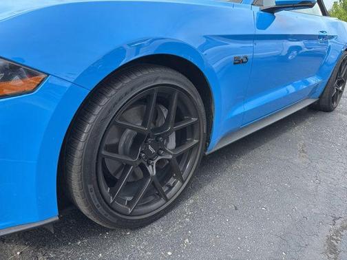 Grabber Blue Metallic 2023 Ford Mustang GT Premium