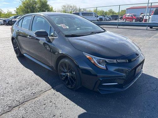 Black Sand Pearl 2022 Toyota Corolla SE