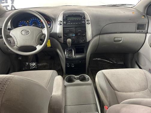 2007 Toyota Sienna LE