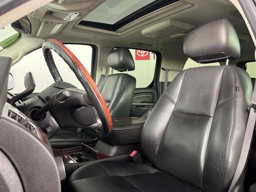 2011 Cadillac Escalade ESV Premium
