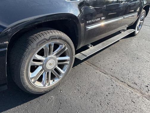 2011 Cadillac Escalade ESV Premium
