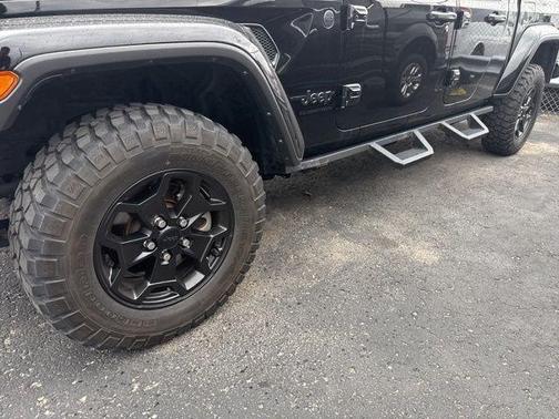 Black Clearcoat 2023 Jeep Gladiator Sport