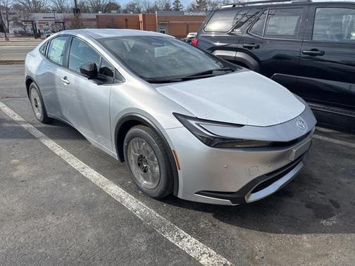 2026 Toyota Prius Plug-In Hybrid SE