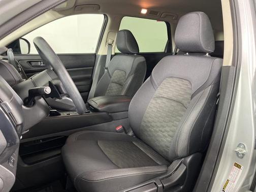 2024 Nissan Pathfinder S 4WD