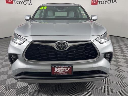 2024 Toyota Highlander Platinum