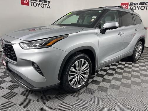 2024 Toyota Highlander Platinum