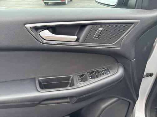 2015 Ford Edge SE