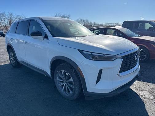 2023 INFINITI QX60 Pure