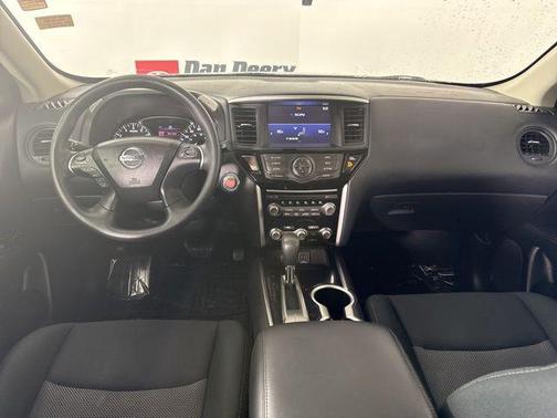 2019 Nissan Pathfinder S