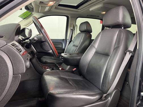 2008 Cadillac Escalade ESV Standard