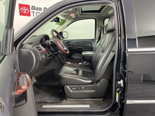 2008 Cadillac Escalade ESV Standard