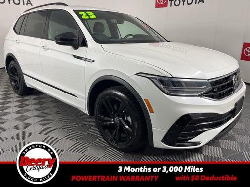 Pure White 2023 Volkswagen Tiguan 2.0T SE R-Line Black