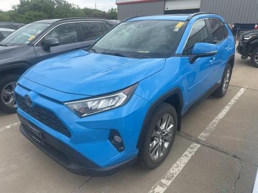 2019 Toyota RAV4 XLE Premium