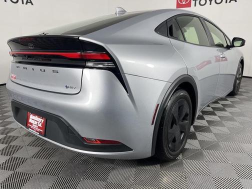 2023 Toyota Prius LE