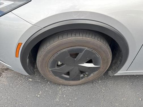 2023 Toyota Prius LE