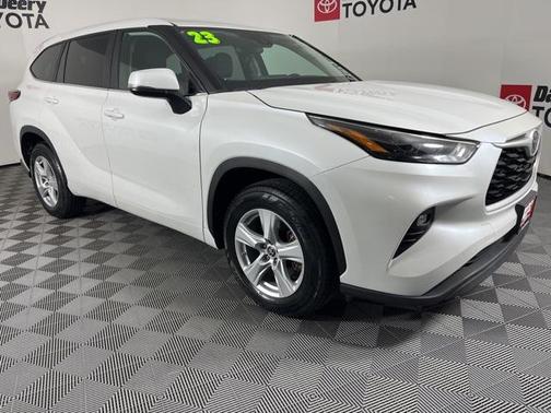 2023 Toyota Highlander LE