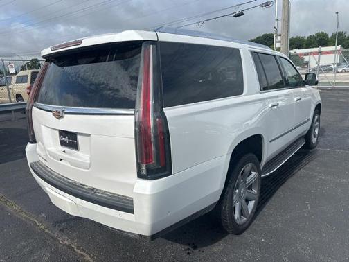2019 Cadillac Escalade ESV Luxury