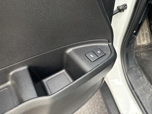 Platinum White Pearl 2022 Honda Pilot AWD Black Edition