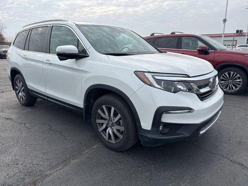 Platinum White Pearl 2022 Honda Pilot AWD Black Edition