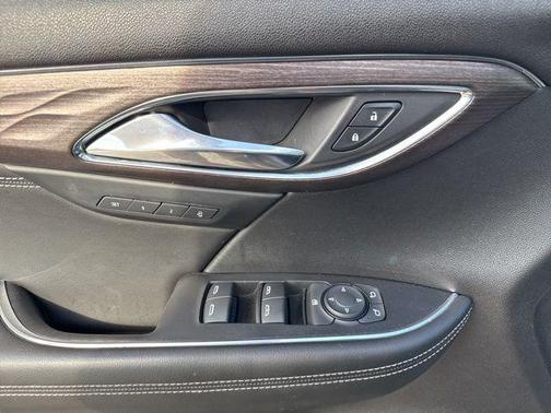 Moonstone Gray Metallic 2023 Buick Envision Avenir AWD