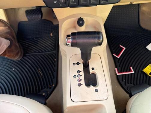 2009 Volkswagen New Beetle S