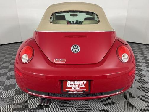2009 Volkswagen New Beetle S