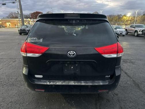 2014 Toyota Sienna XLE