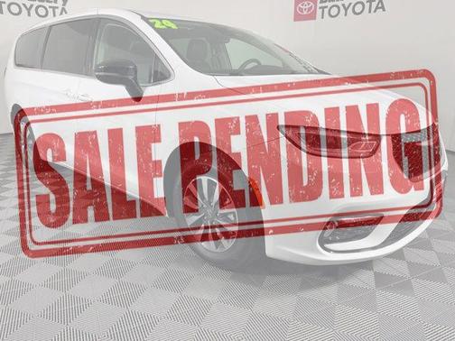 Bright White Clearcoat 2024 Chrysler Pacifica Hybrid Select